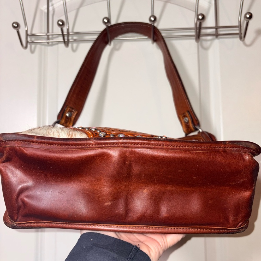 Double J Saddlery Hand-Tooled Leather Cowhide Crystal Western Shoulder Bag - Picture 5 of 16